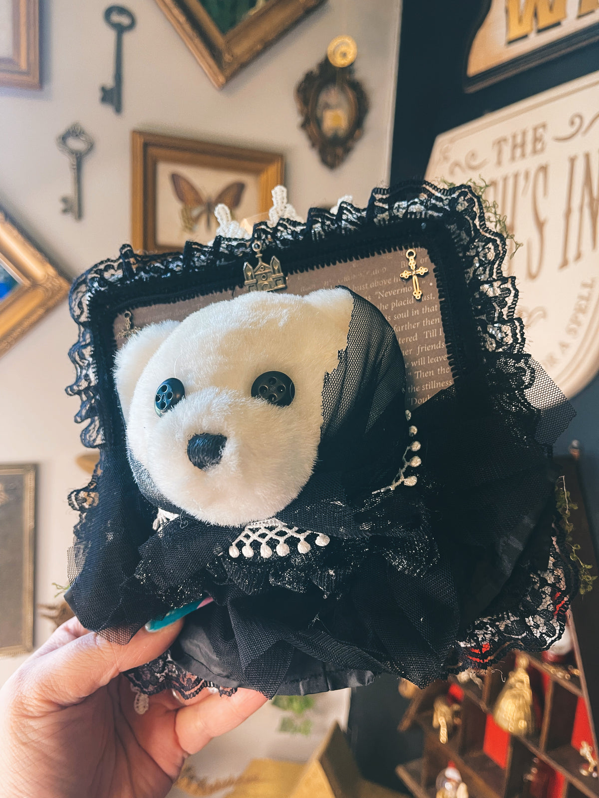 Funeral Bear - Plushie Taxidermy