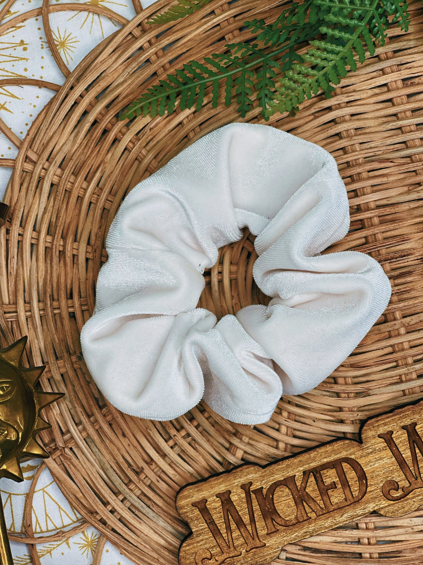 White Velvet - Scrunchie