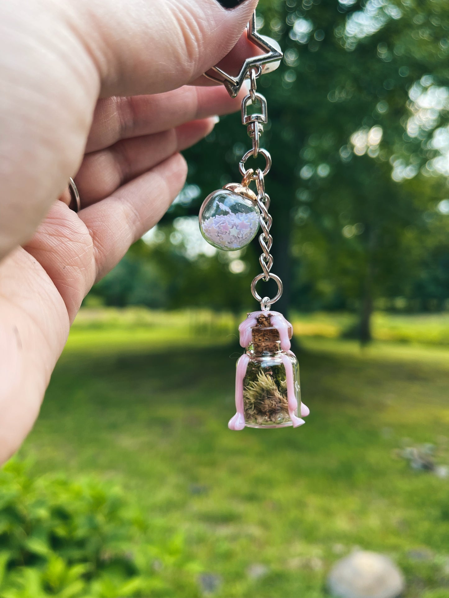 Magical Terrarium - Keychain