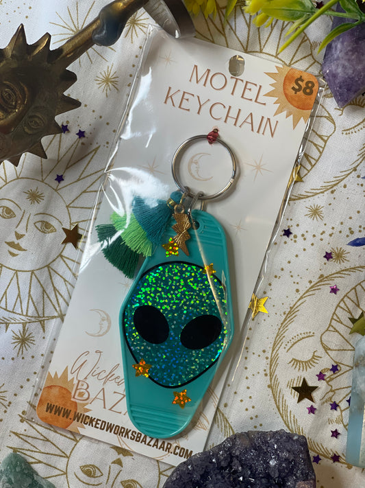 Green Alien - Motel Keychain