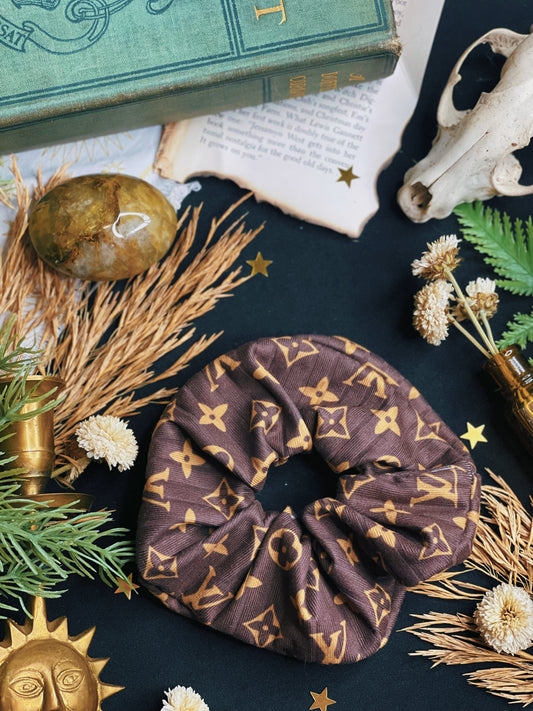 Brown Brands - Scrunchie