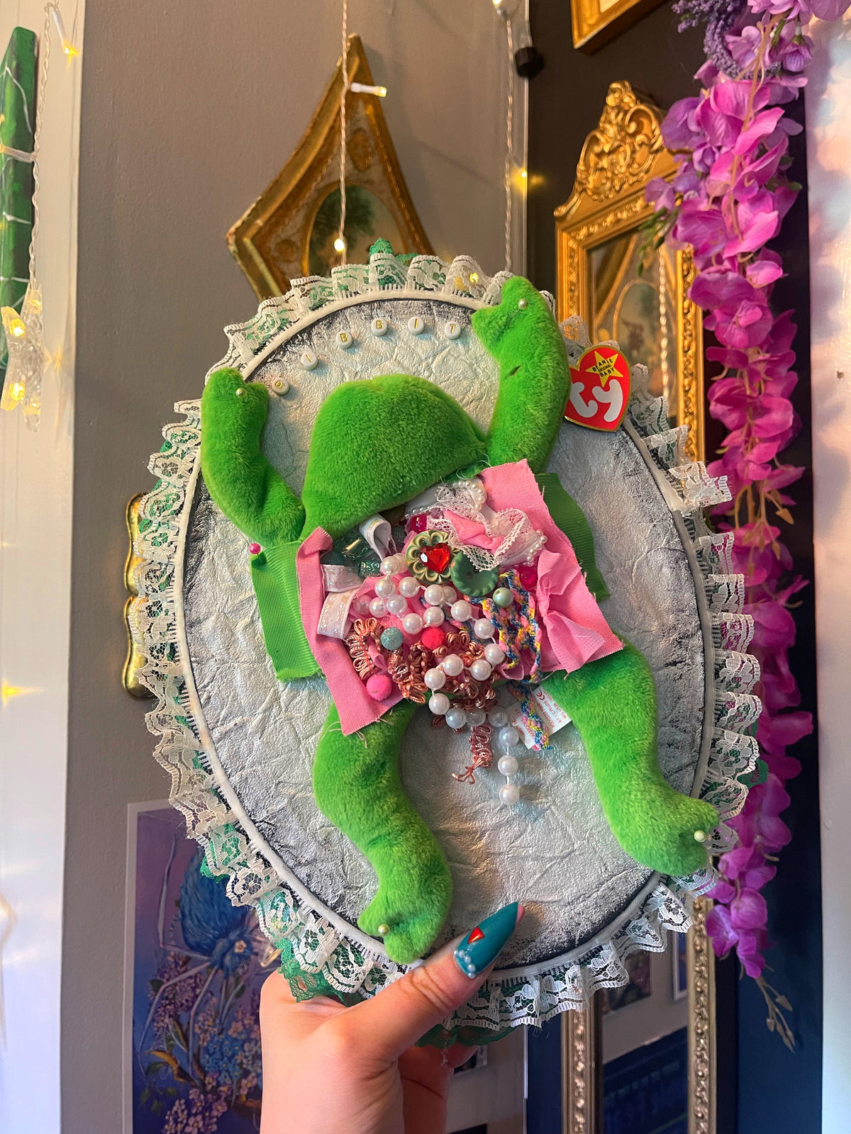 Ribbit - Plushie Taxidermy