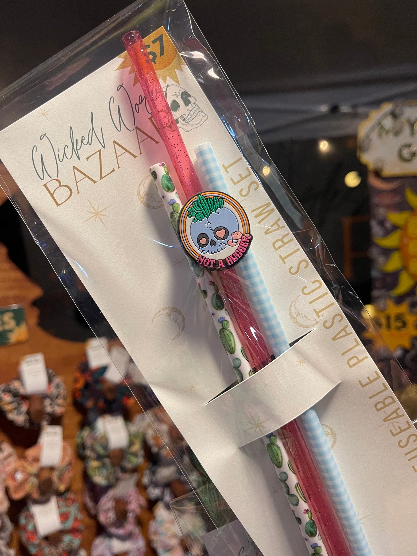 Not a Hugger - Straw + Topper Set