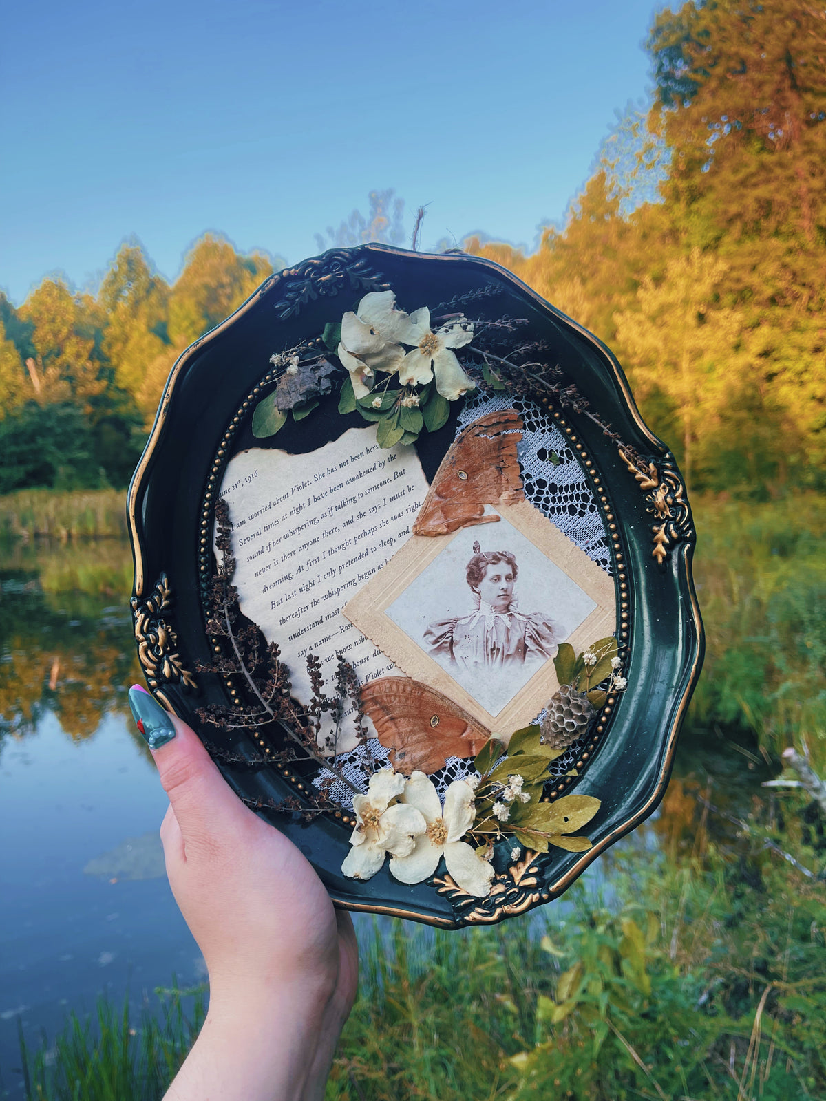 Whispers - Oddity Frame