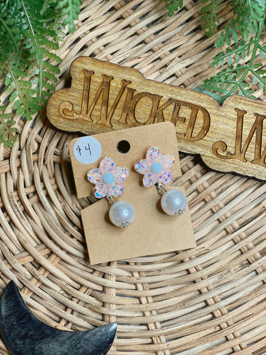 Glitter Daisy - Clip On Earrings