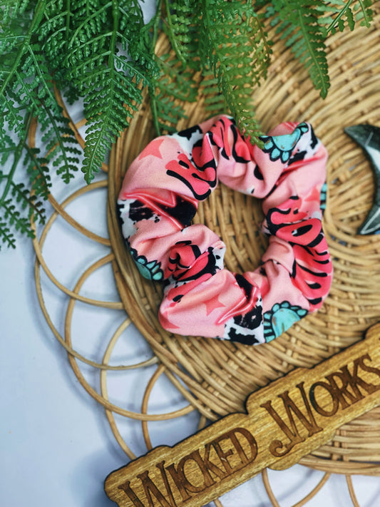 Pink Howdy - Scrunchie