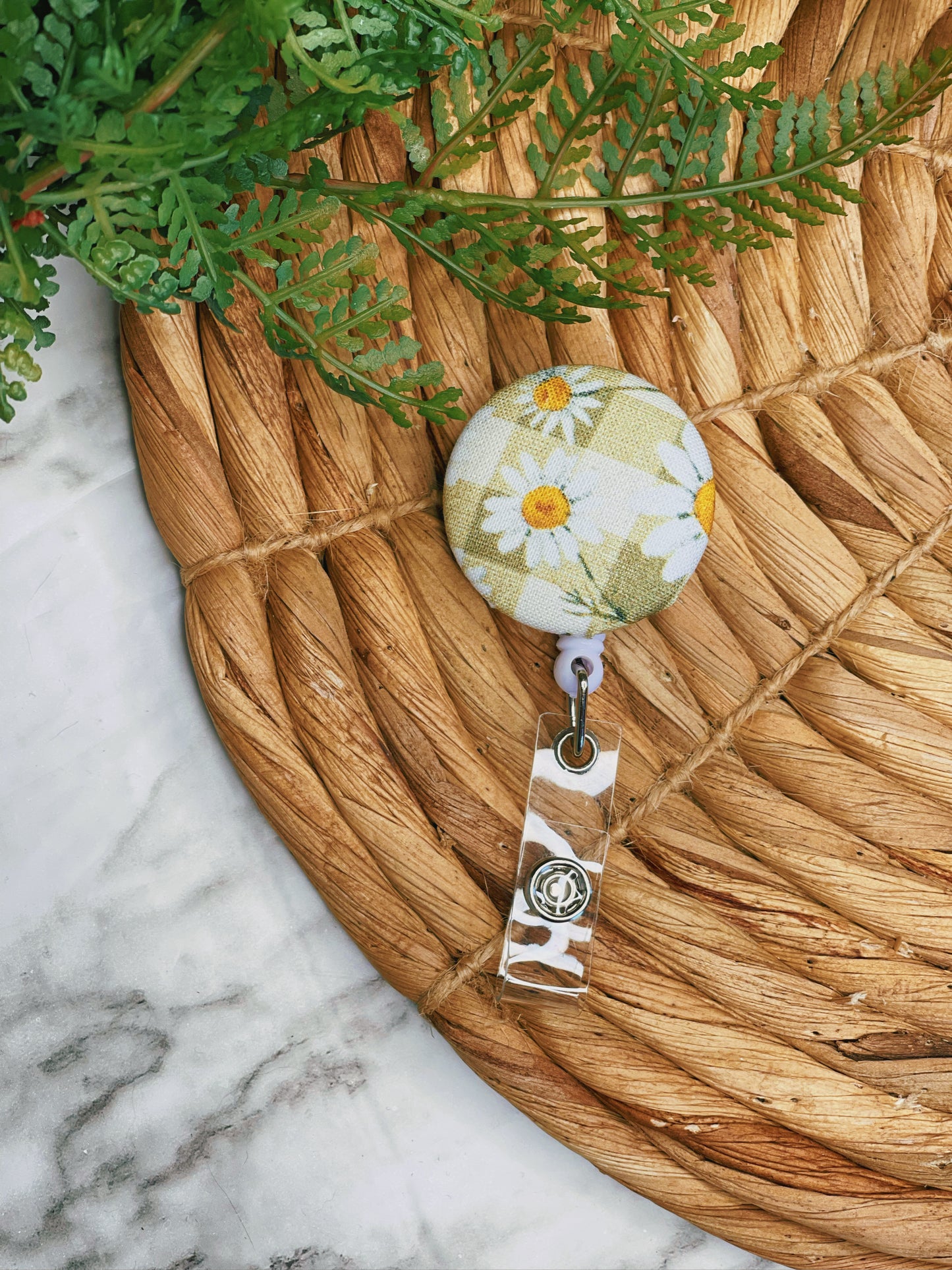 Checkerboard Daisy - Badge Reel